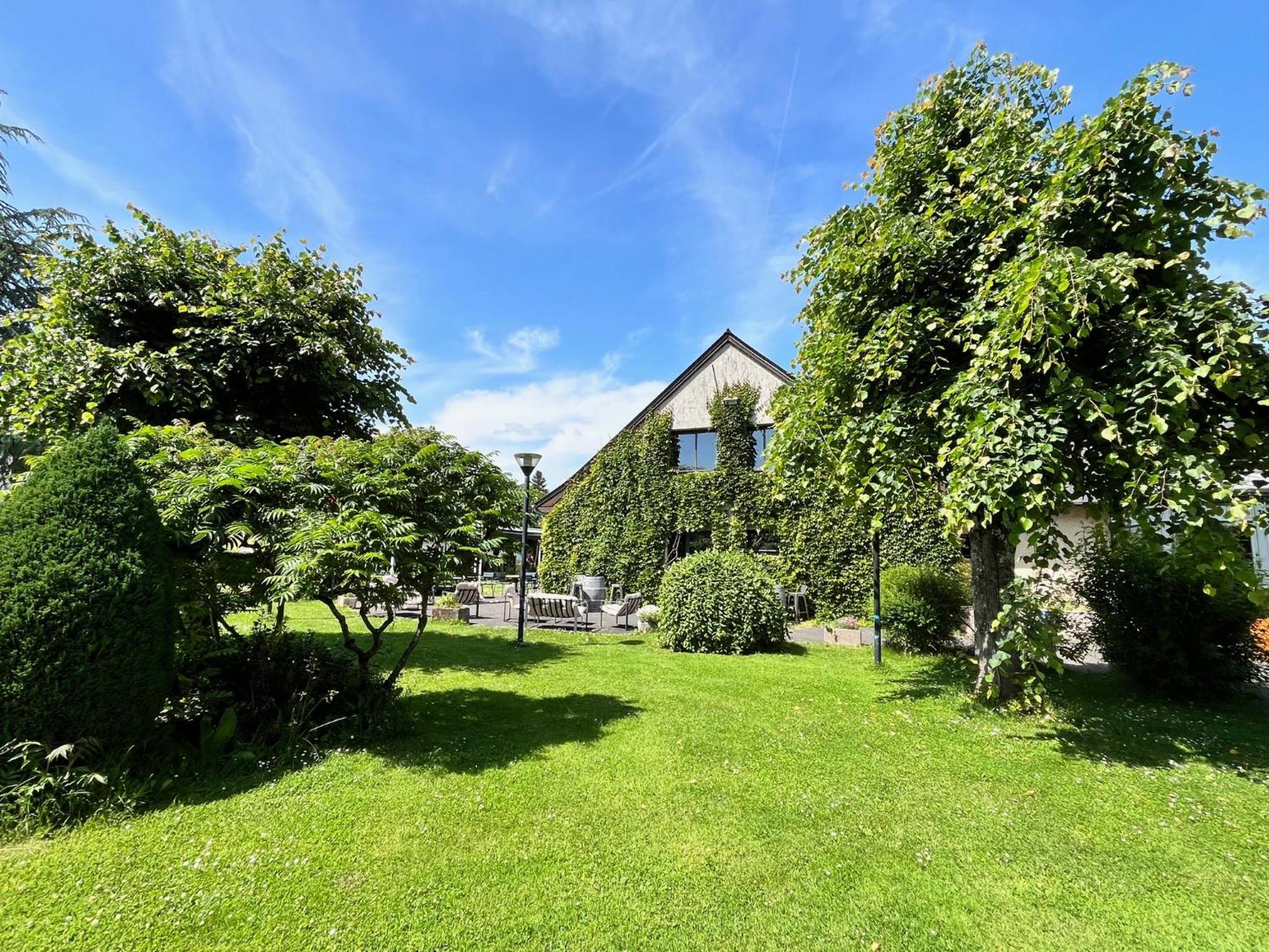 Logis Auberge Du Barrez Mur-de-Barrez Zewnętrze zdjęcie